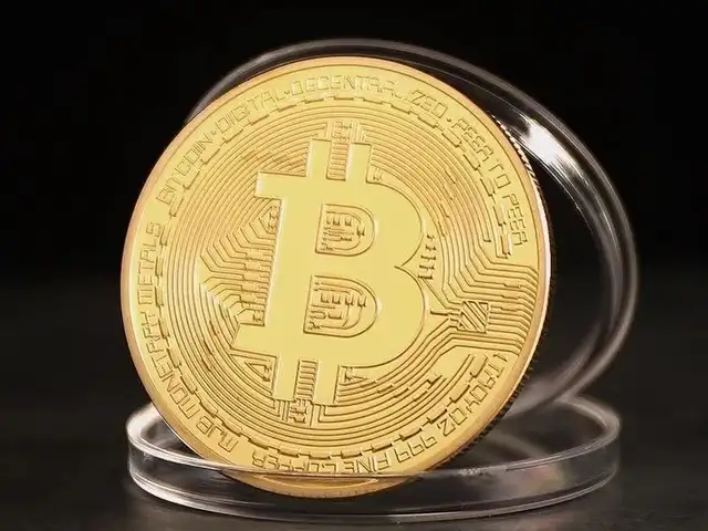 Сувенирная монета Bitcoin, Душанбе