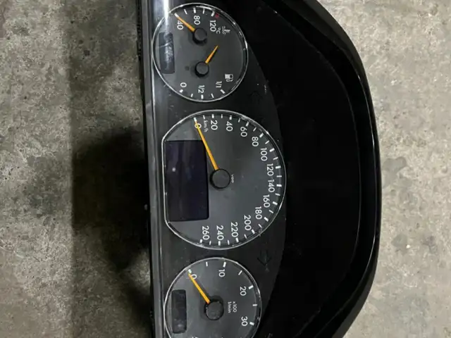 Шток прибора на Mercedes w210, Худжанд