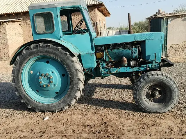 Трактор, Вахш