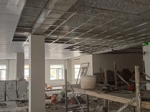 Хизматрасонии устои амстронг, Душанбе