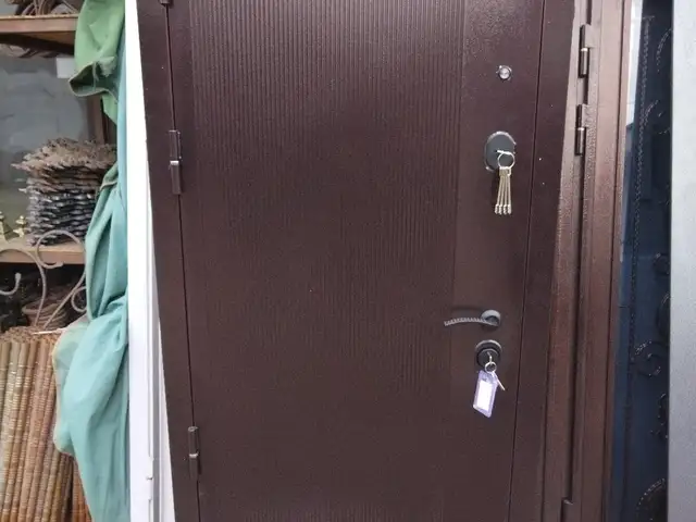 Дверь, Душанбе