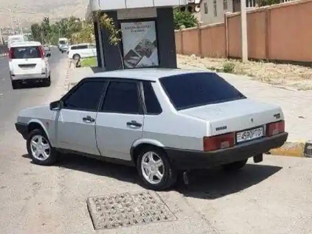 Лобовое стекло от ВАЗ 21099, Душанбе