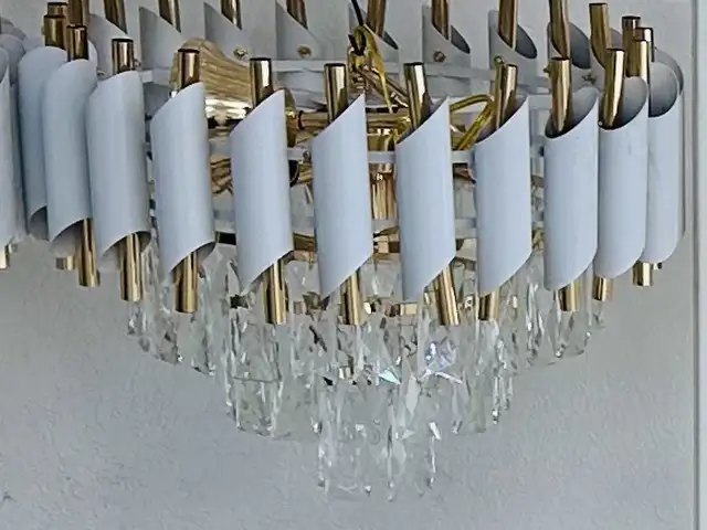 Люстра, Душанбе