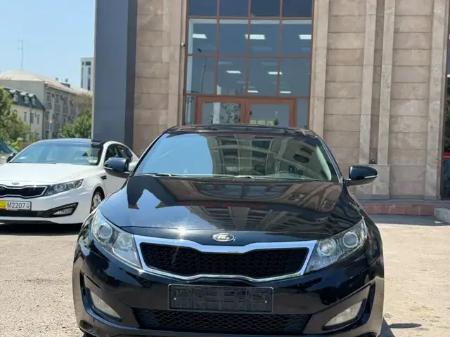 Kia K5, 2010, Душанбе - 2