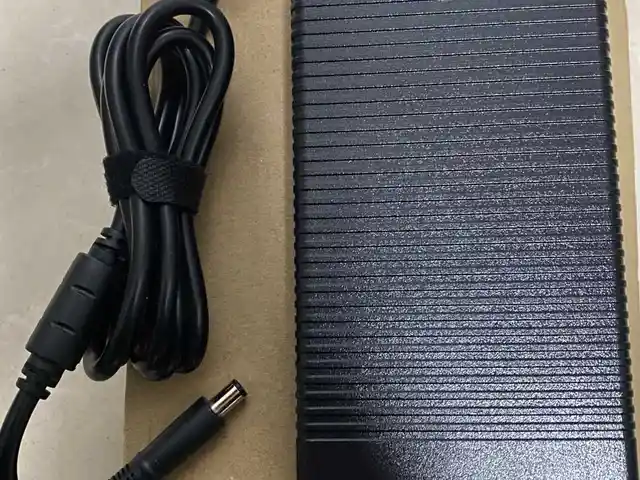 Зарядное устройство для ноутбука Dell, Душанбе