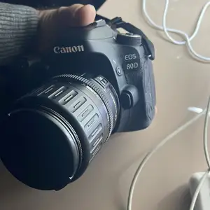 Фотоаппарат Canon D80, Душанбе