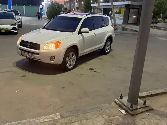 Toyota RAV 4, 2010, Душанбе - 3