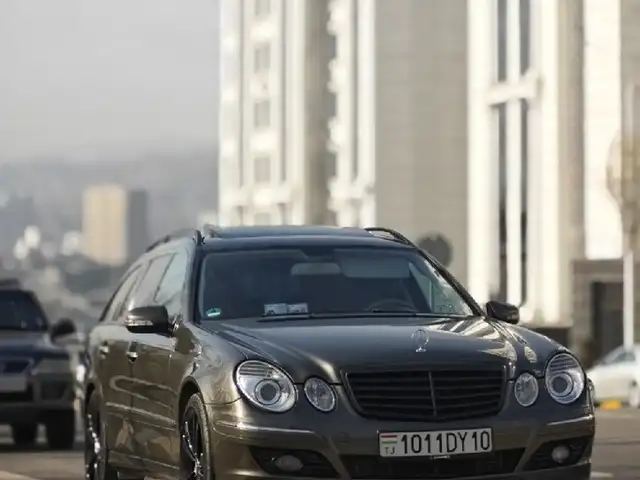 Mercedes-Benz E class