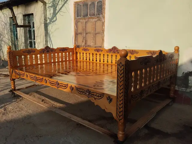 Тапчан, Душанбе