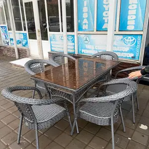 Стол и стулья, Душанбе