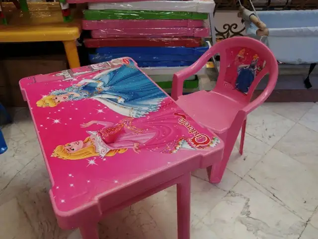 Детский столик со стульчиками, Душанбе