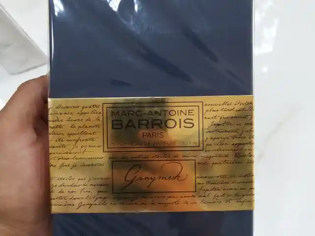 Духи Barrios, Душанбе