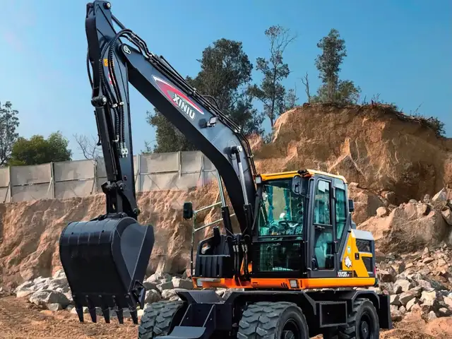 Экскаватор XINIU XN135L -9G, Душанбе