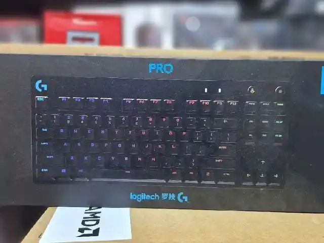 Механическая клавиатура Logitech G Pro, Душанбе