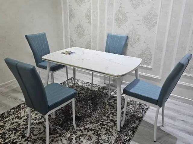 Стол и стулья, Душанбе