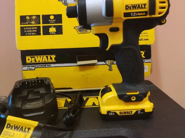 Ударный шуруповёрт Dewalt DCF815 DK2 12 v 2 ah, Душанбе