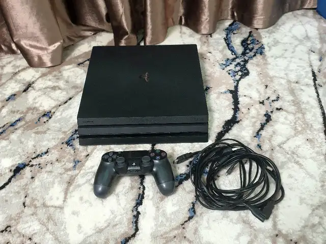 Игровая приставка Sony PlayStation 4 Pro version, Хуҷанд