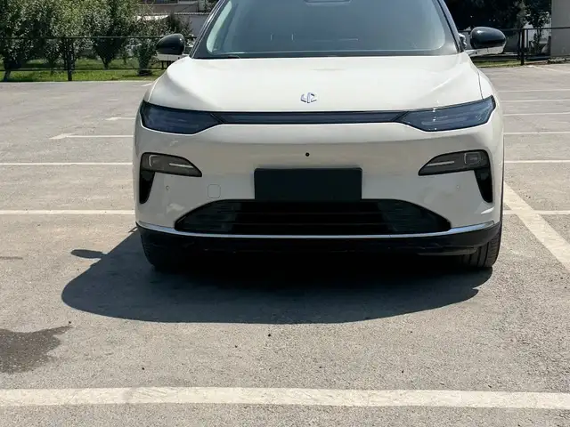 Leapmotor C10