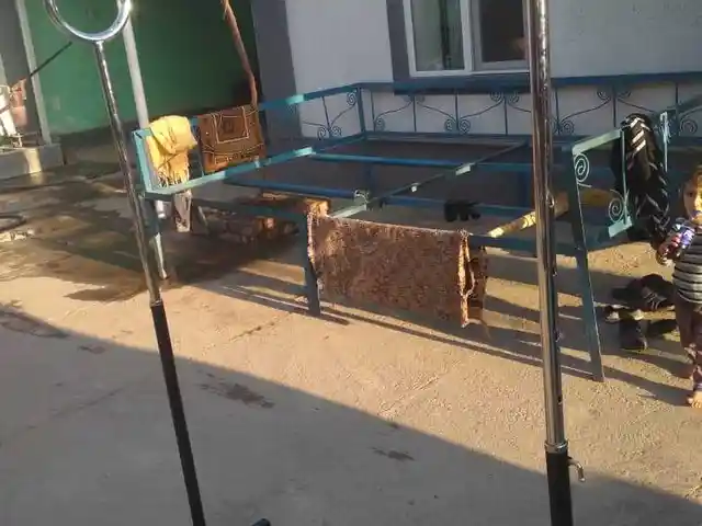 Вешалка, Душанбе