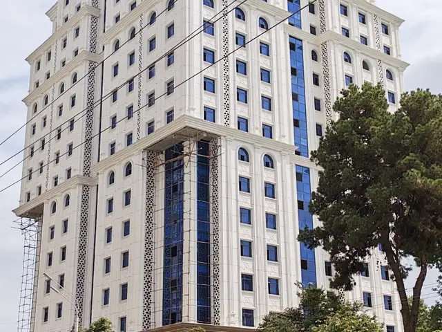 3-комн. квартира, 15 этаж, 122 м², Шохмансур, Душанбе