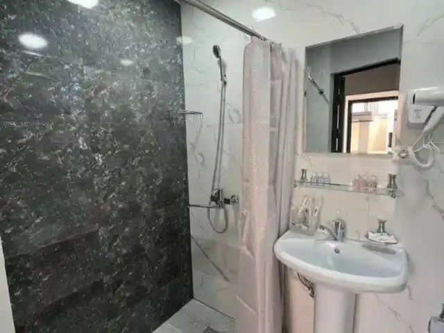 2-комн. квартира, 2 этаж, 66 м², 19 мкр, Худжанд - 6