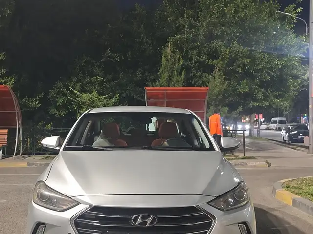 Hyundai Elantra