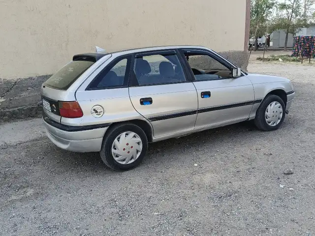 Opel Astra F