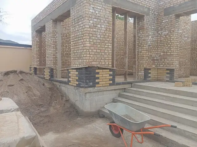 Устои хона, Душанбе