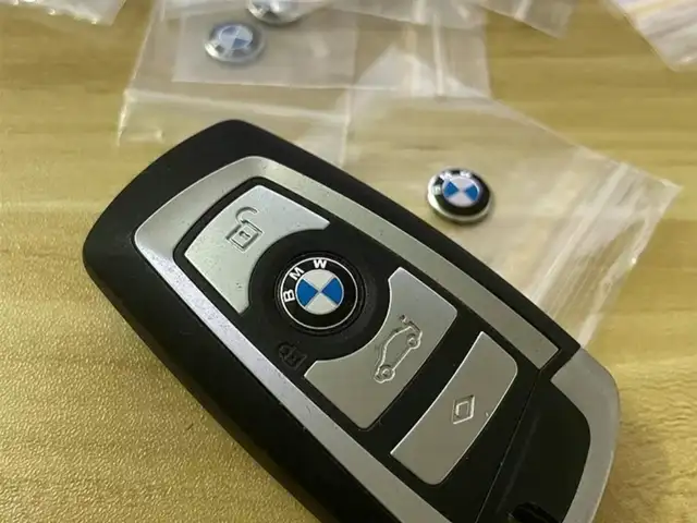 Значок для ключа BMW, Худжанд