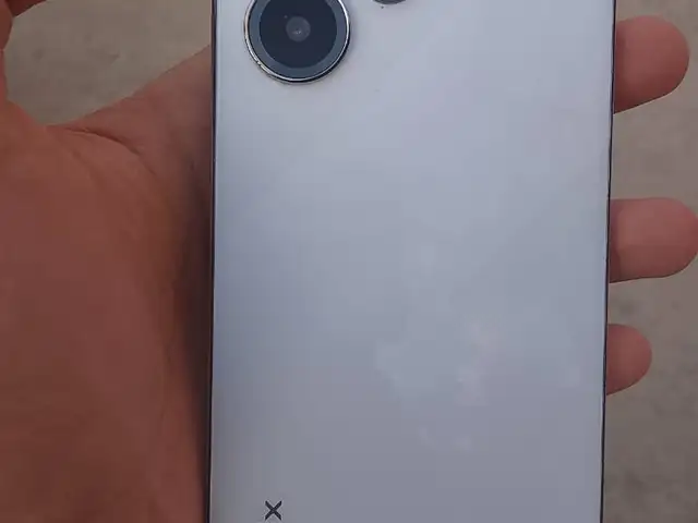 Infinix not 30 play, Исфара