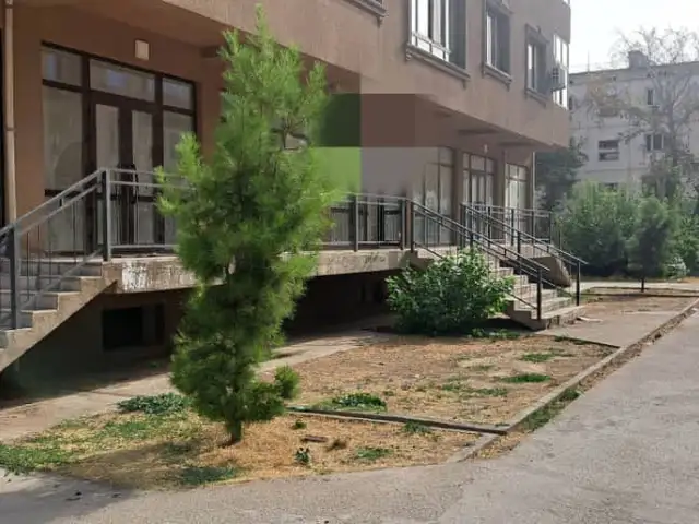 Помещение под свободное назначение, 244м², 4 мкр, Турсунзода