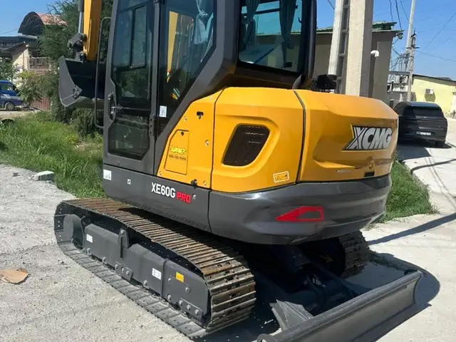 Экскаватор 60, Душанбе