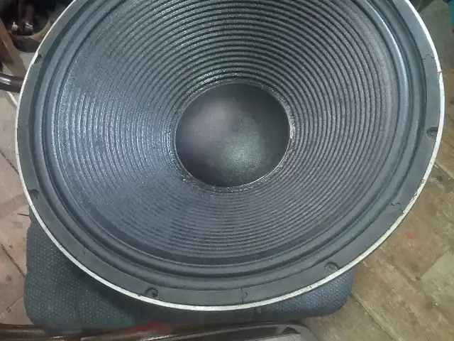 Динамик ADL 1200w,8.om, Худжанд