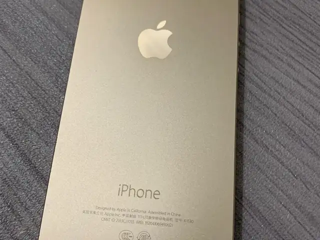Apple iPhone 5C, 16 gb, Турсунзаде
