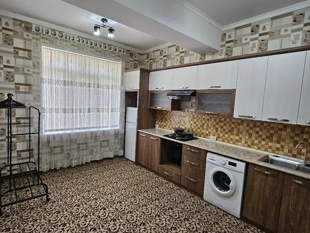 1-комн. квартира, 2 этаж, 50 м², 33мкр, Худжанд