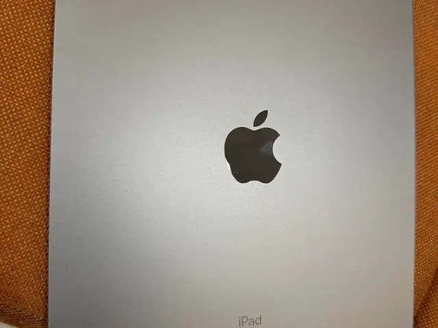 Планшет Apple iPad air 4, Душанбе - 2