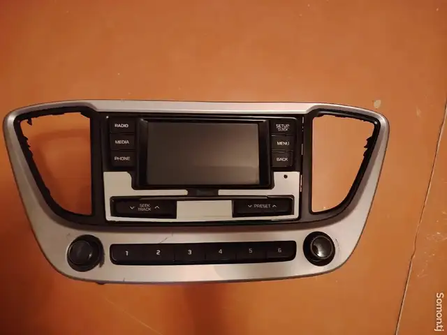 Магнитола штатная от Hyundai Solaris, Душанбе