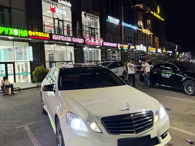 Mercedes-Benz E class