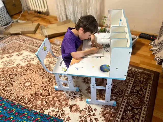 Мизу Курси Кудакона, Душанбе