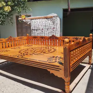 Кати кандакорӣ, Исфара