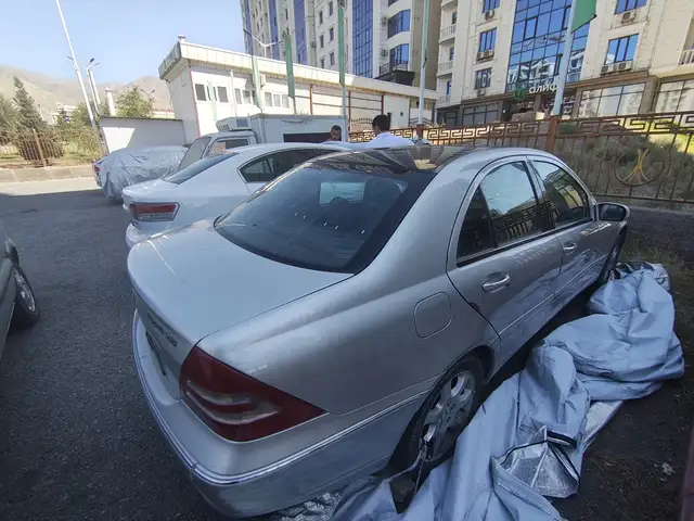 Mercedes-Benz C class