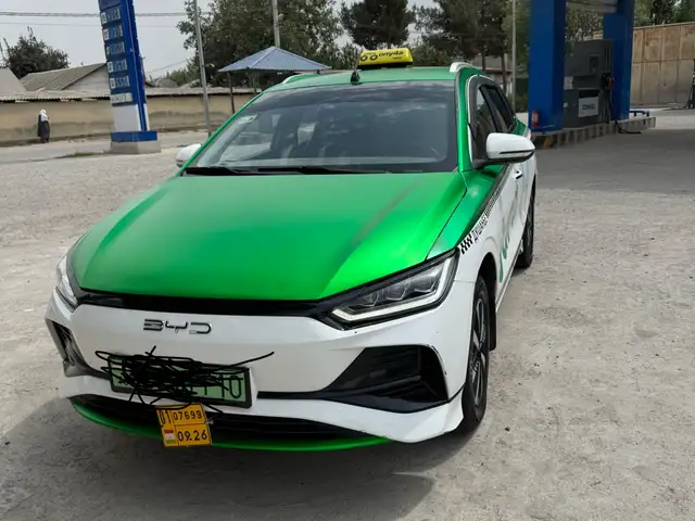 BYD E2