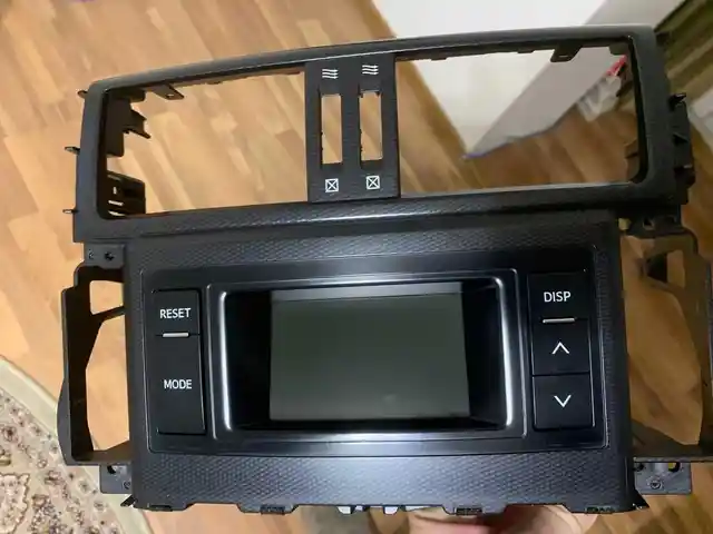 Консоль Toyota Prado 150, Душанбе