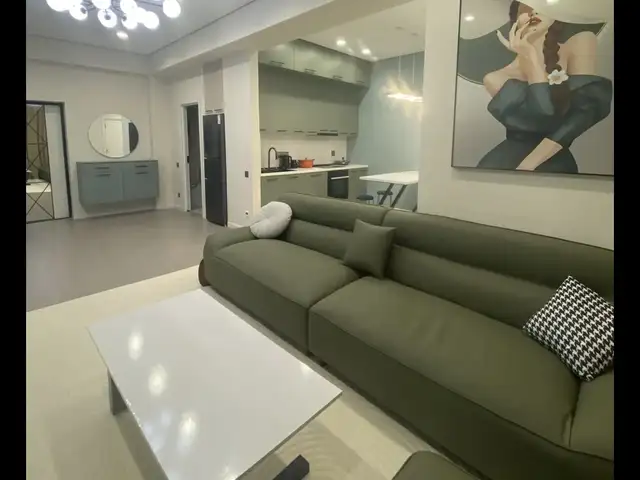 2-комн. квартира, Цокольный этаж, 70м², 18, Хуҷанд