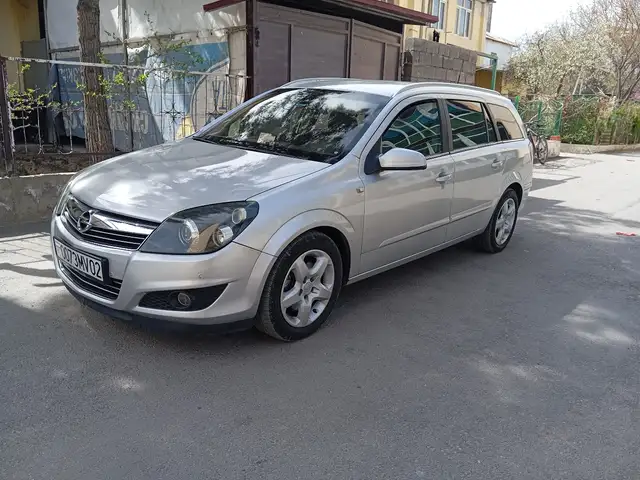 Opel Astra H