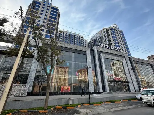 3-комн. квартира, 17 этаж, 131 м², 82 мкр, Душанбе