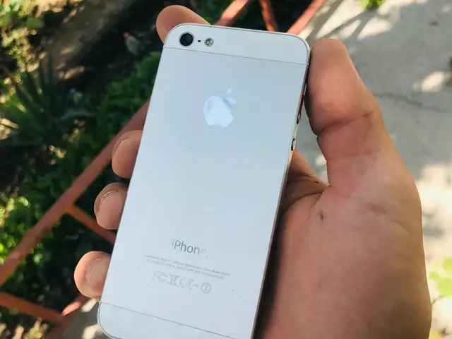 Apple iPhone 5, 16 gb, Хуҷанд