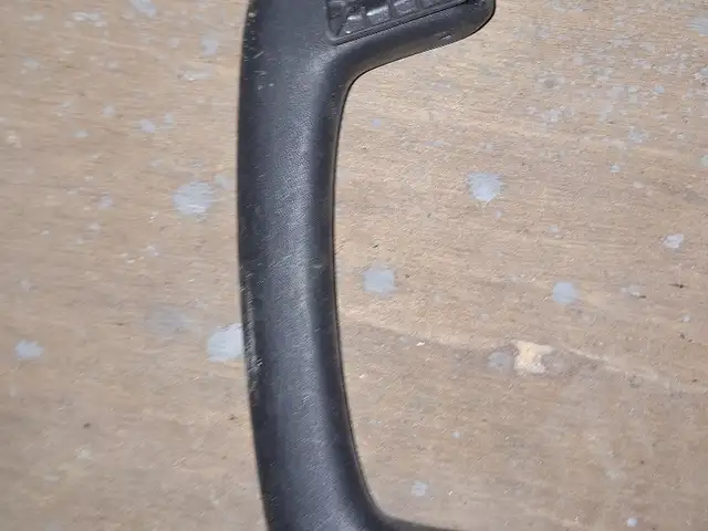Ручка потолок BMW, Хуҷанд