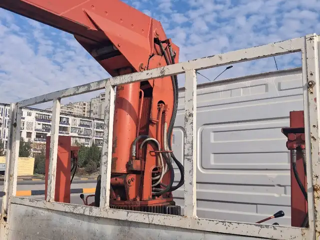 Кран, Душанбе