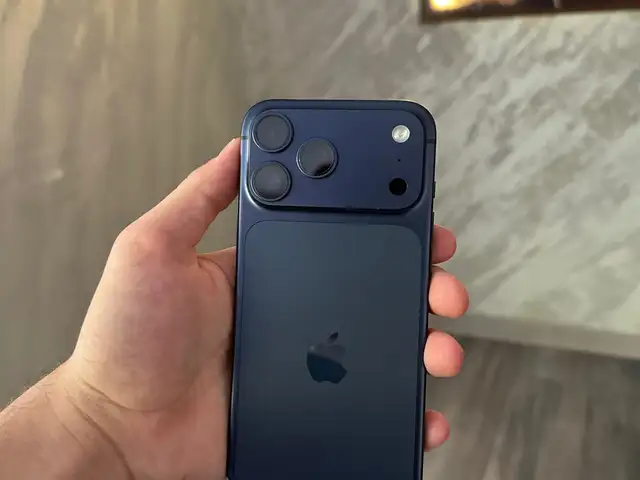 Apple iPhone 17 Pro Max, 256 gb, Deep Blue, Душанбе